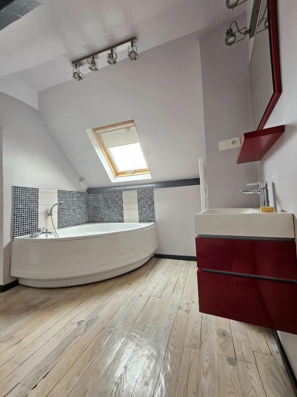 Maison - 190 m² - 6 pièces