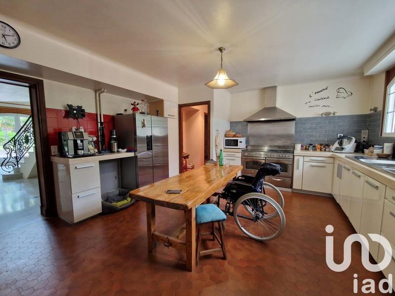 Maison - 349 m² - 6 pièces