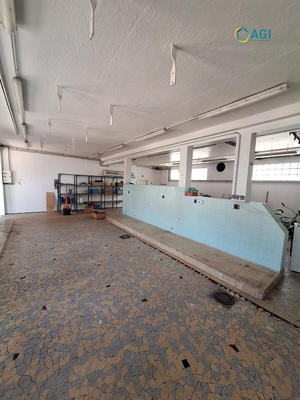 Local commercial - 123 m² - 3 pièces