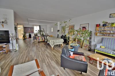 Maison de village - 211 m² - 7 pièces