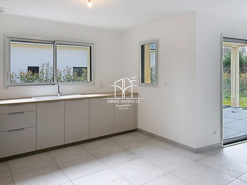 Maison - 137 m² - 6 pièces