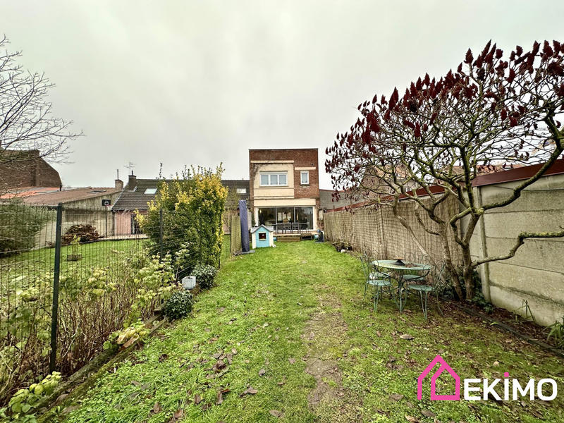 Maison - 180 m² - 6 pièces