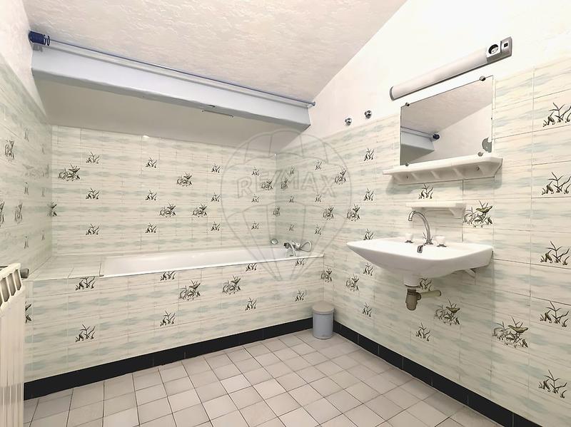 Maison - 183 m² - 7 pièces