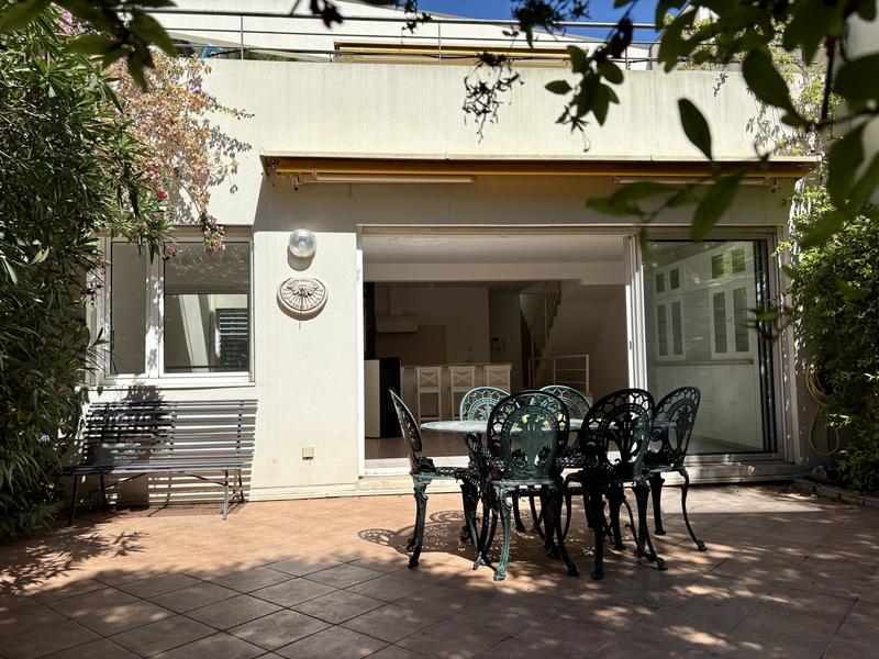 Appartement - 128 m² - 6 pièces