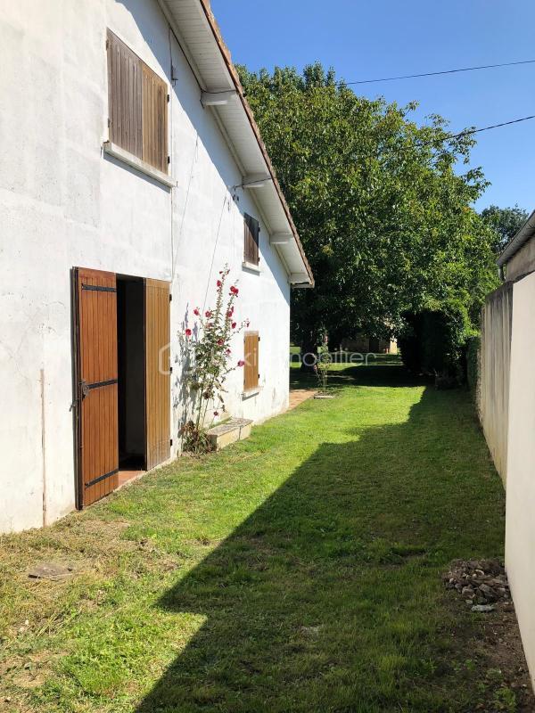 Maison en pierre - 106 m² - 4 pièces