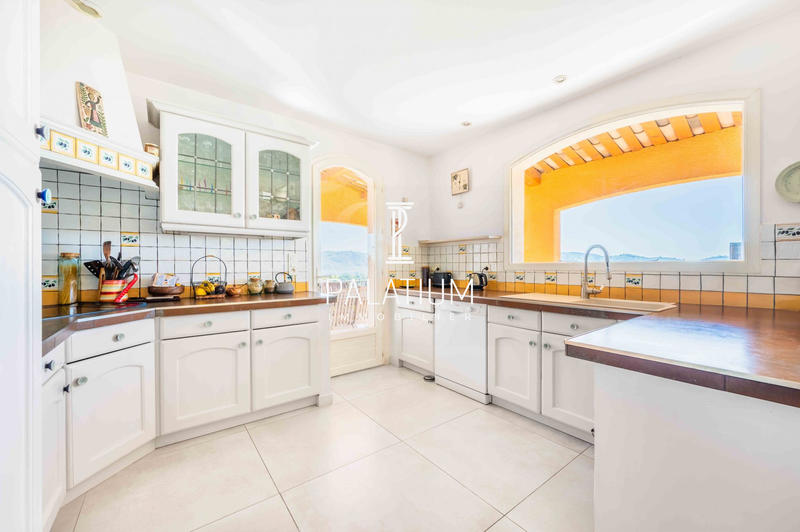 Maison - 155 m² - 5 pièces