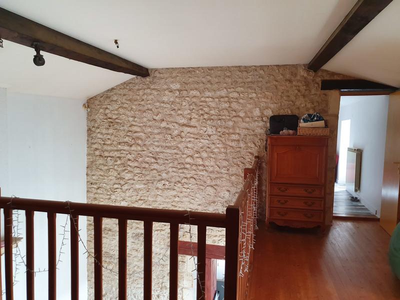 Maison - 300 m² - 11 pièces