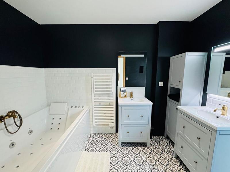 Appartement - 155 m² - 6 pièces