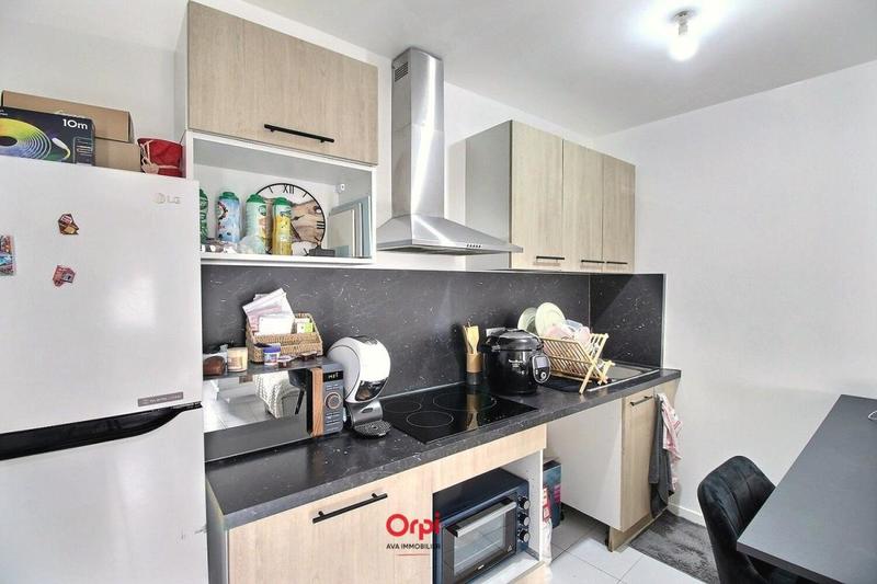 Appartement - 186 m² - 7 pièces