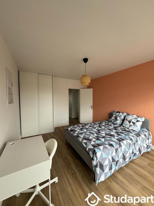 Chambre - 15 m² - 1 pièce