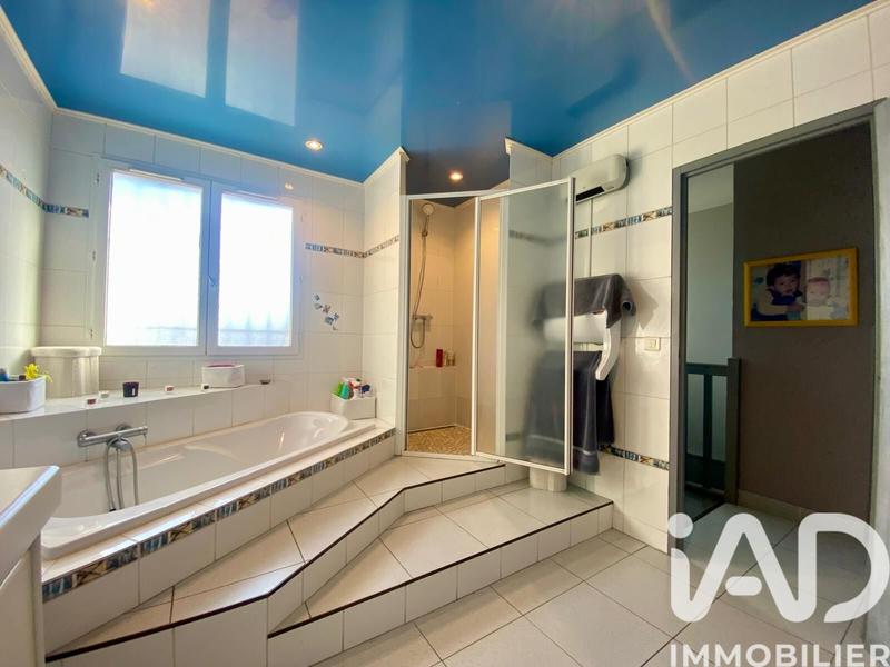 Maison - 125 m² - 5 pièces