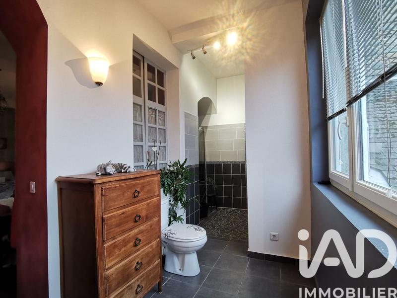 Maison - 260 m² - 10 pièces