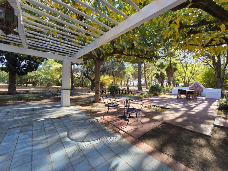 Maison - 200 m² - 6 pièces