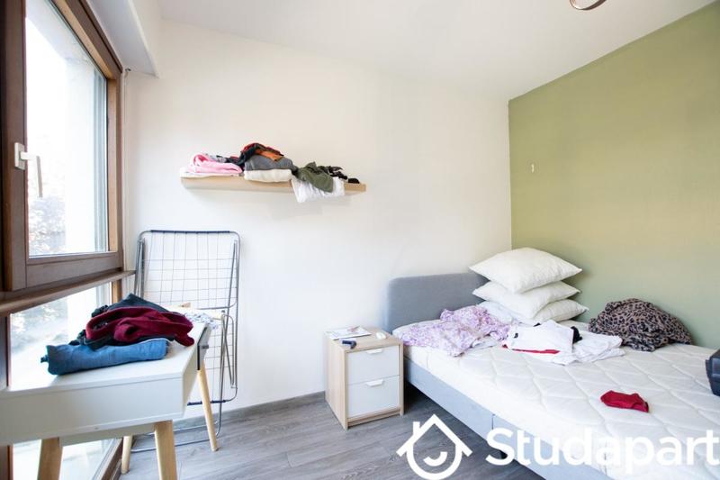 Chambre - 10 m² - 1 pièce