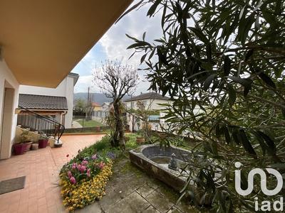 Maison - 160 m² - 8 pièces