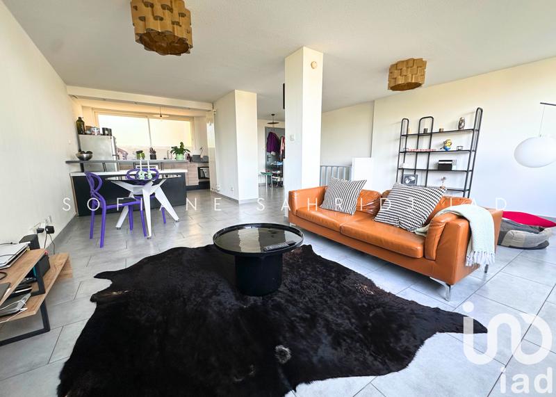 Appartement - 98 m² - 5 pièces