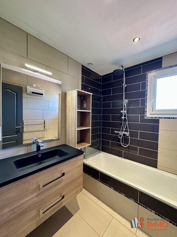 Villa - 146 m² - 7 pièces