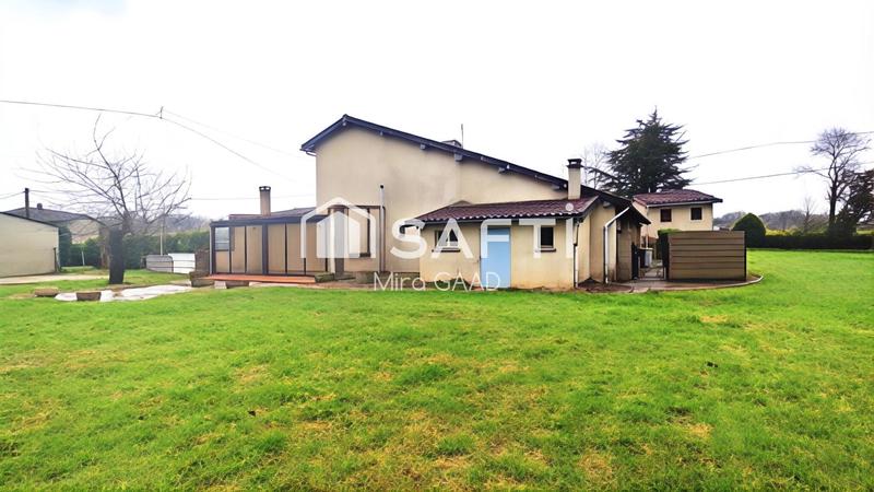 Maison - 140 m² - 5 pièces