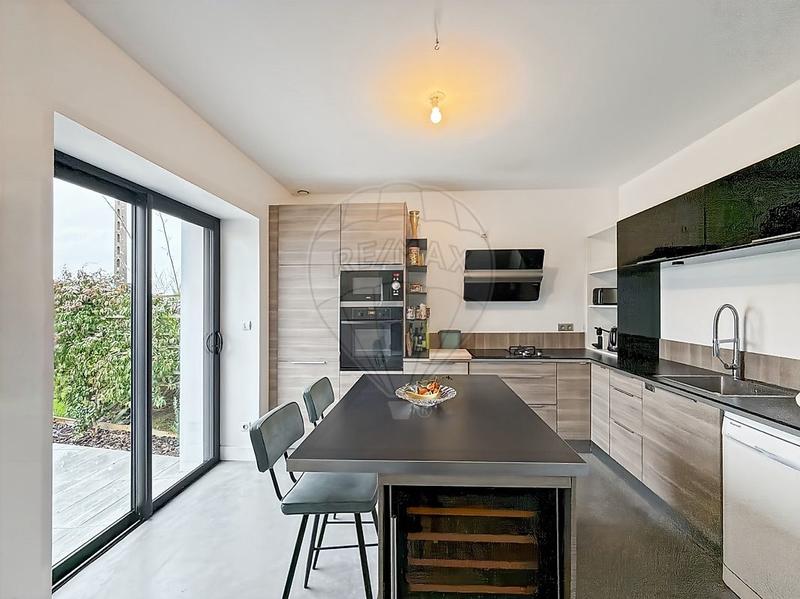 Maison - 115 m² - 4 pièces