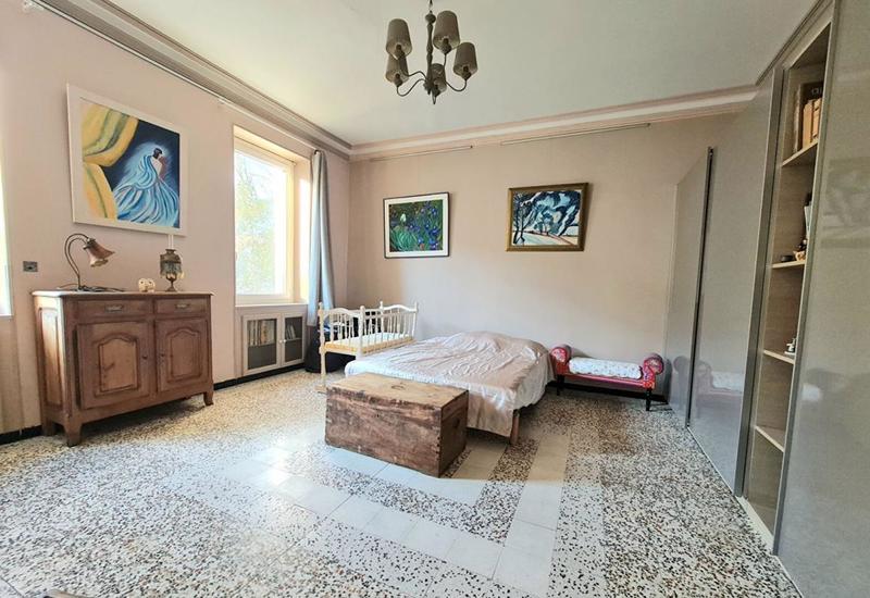 Maison - 197 m² - 8 pièces