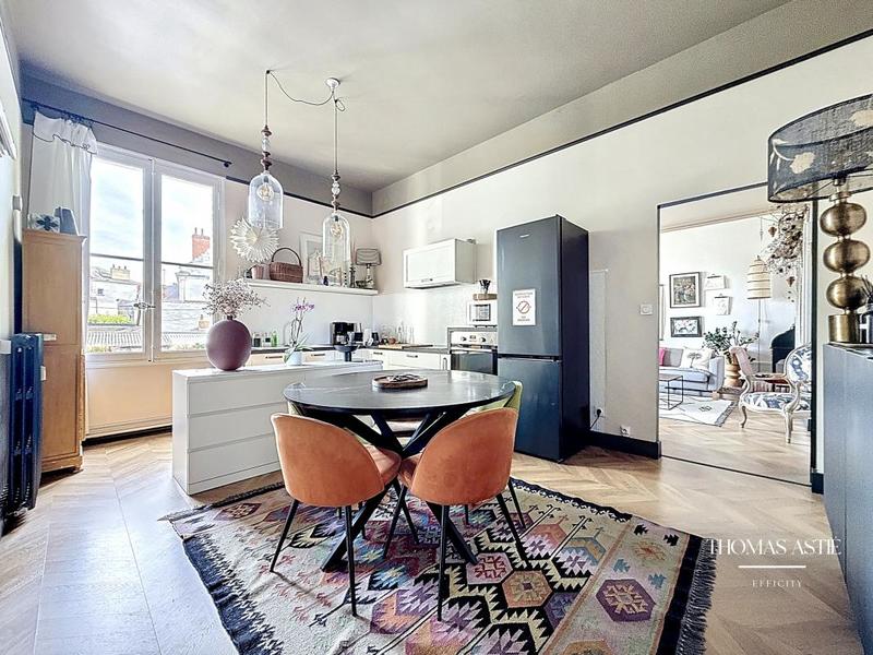 Appartement - 88 m² - 3 pièces