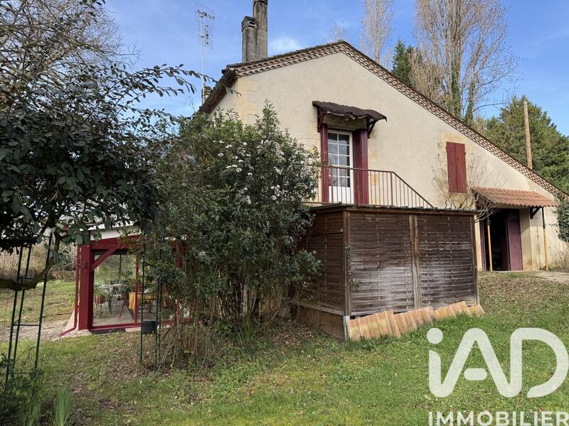 Maison - 252 m² - 12 pièces