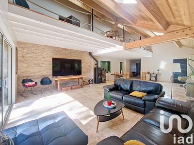 Maison - 232 m² - 8 pièces