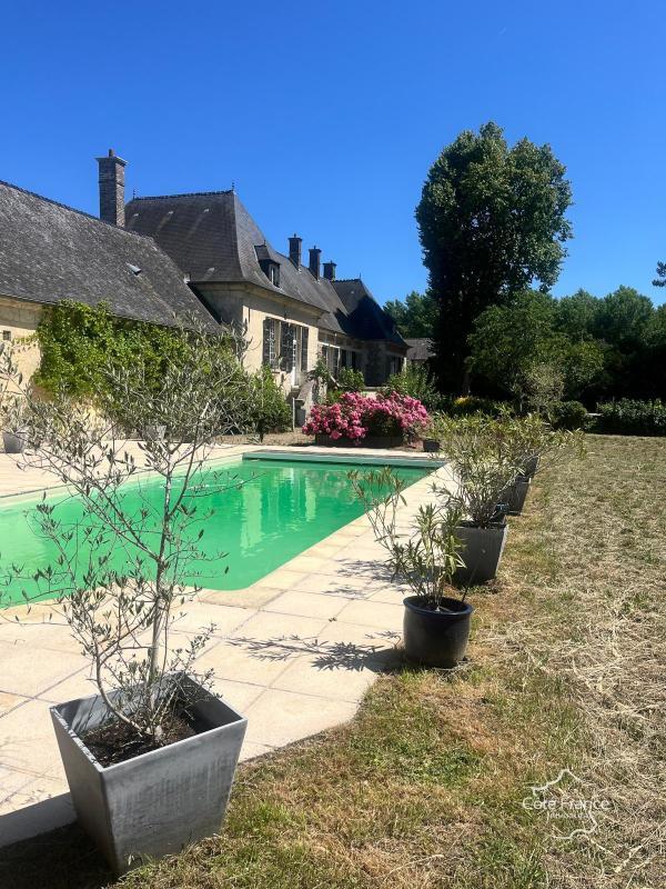 Maison - 278 m² - 14 pièces