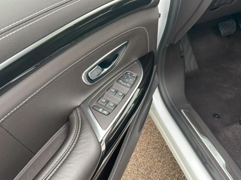 Renault Espace V dCi 160 Energy Twin Turbo Initiale Paris Edc