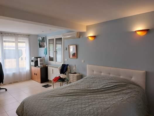 Maison traditionnelle - 94 m² - 3 pièces