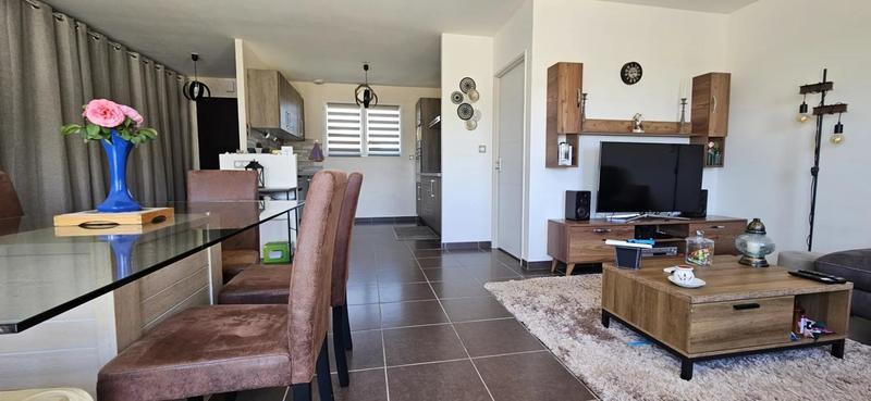 Maison - 99 m² - 4 pièces