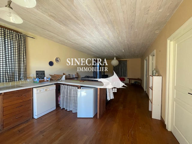 Maison - 340 m² - 5 pièces