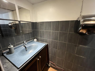 Local commercial - 180 m²