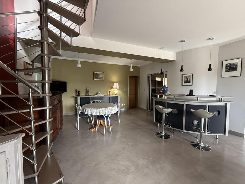 Maison d'architecte - 176 m² - 7 pièces