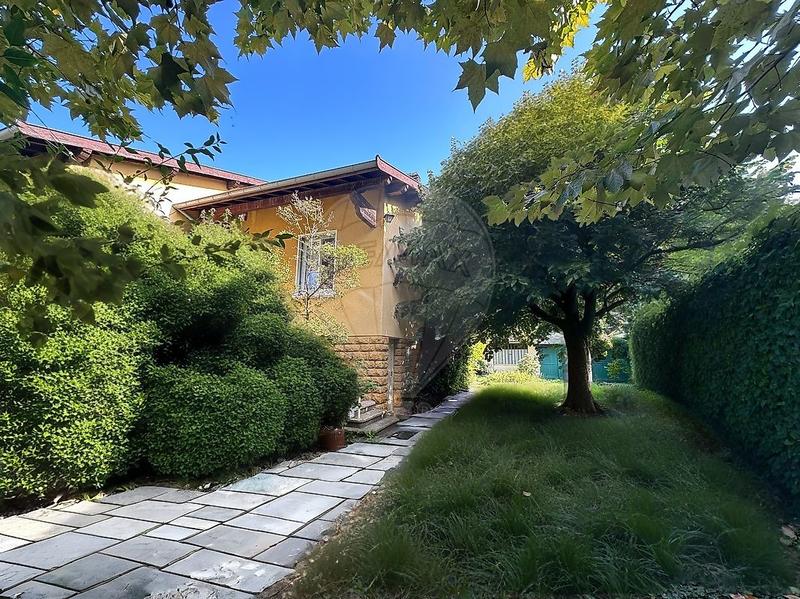 Maison - 100 m² - 4 pièces