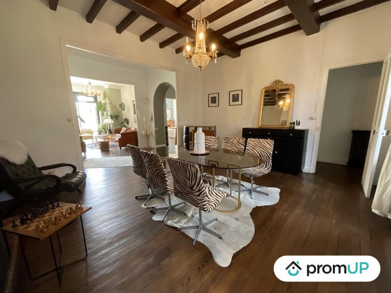 Appartement - 255 m² - 7 pièces