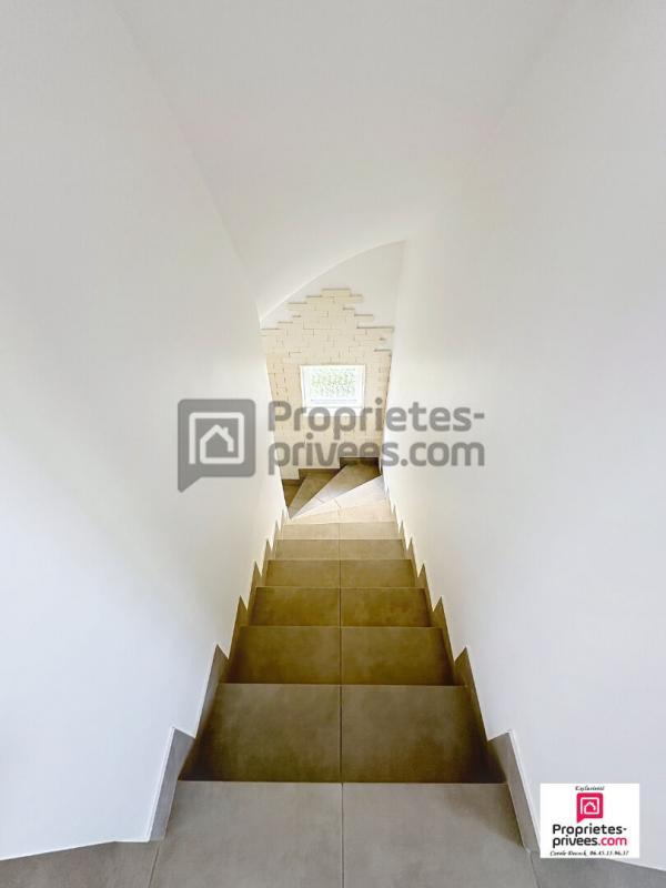 Maison - 186 m² - 6 pièces