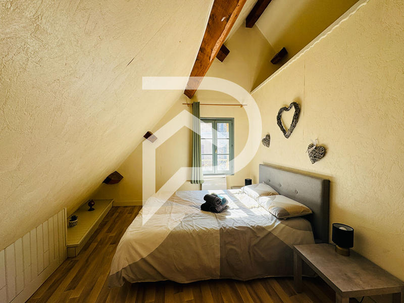 Immeuble - 9 pièces