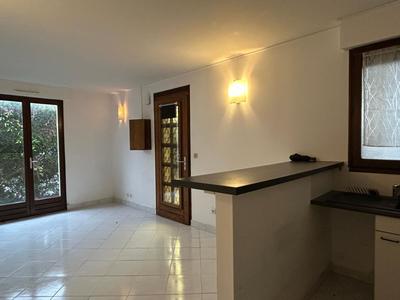 Studio - 35 m² - 1 pièce