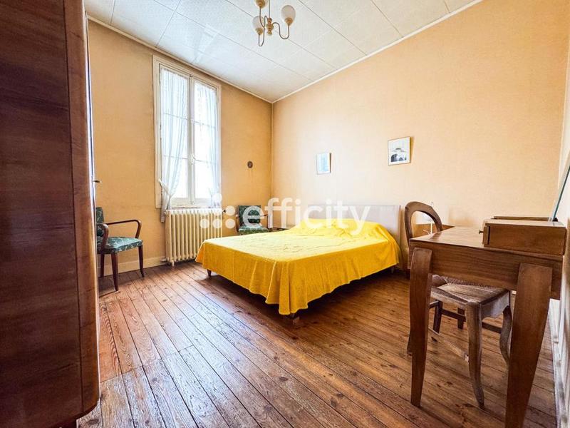 Maison - 280 m² - 7 pièces