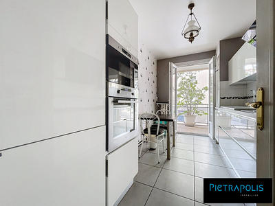 Appartement - 74 m² - 3 pièces