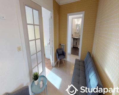 Chambre - 70 m² - 1 pièce