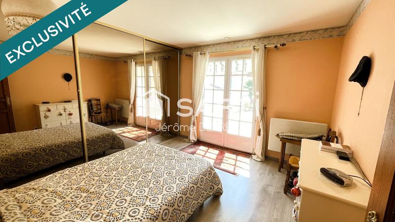 Maison - 201 m² - 8 pièces