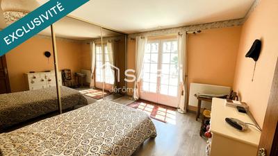 Maison - 201 m² - 8 pièces