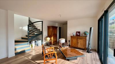 Maison contemporaine - 134 m² - 5 pièces