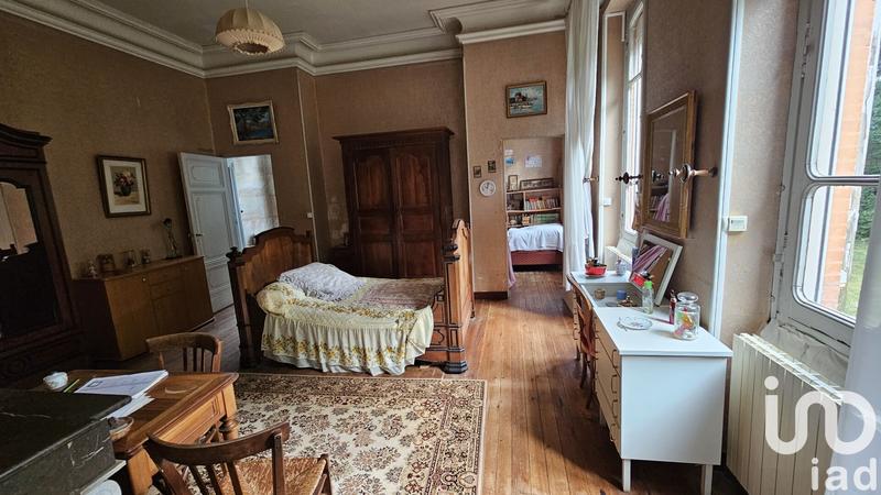 Château - 577 m² - 8 pièces