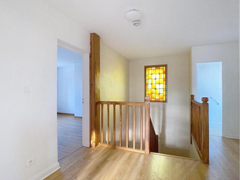 Maison - 169 m² - 6 pièces