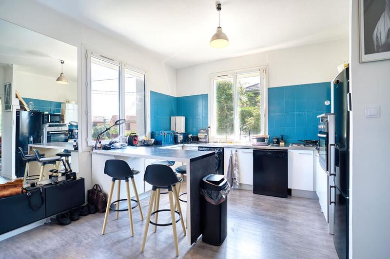 Maison - 92 m² - 5 pièces