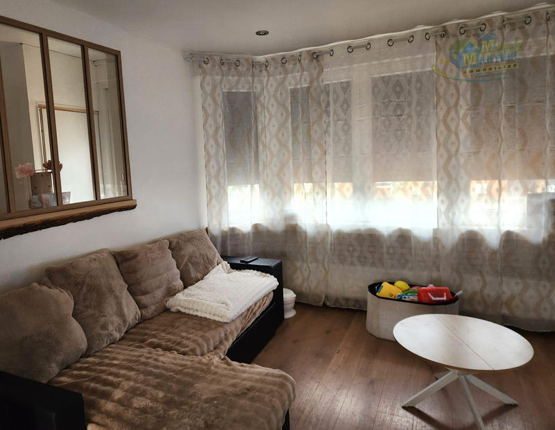 Maison - 92 m² - 5 pièces