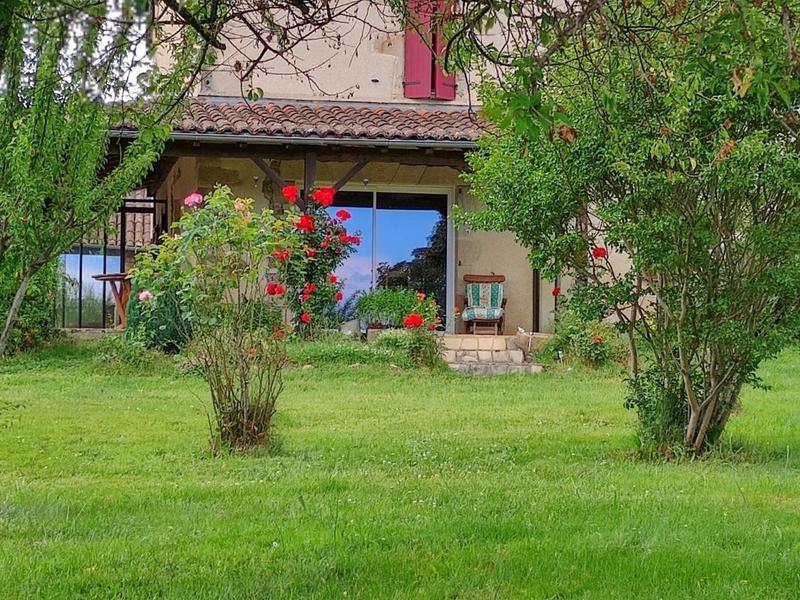 Maison en pierre - 232 m² - 7 pièces